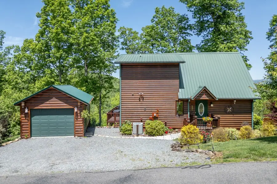 1055 Carolina Fox Circle, Murphy, NC 28906 - #2