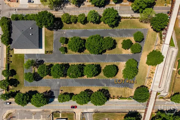 225 Oak Street #144, Athens, GA 30605