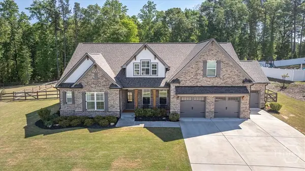 1607 Muscadine Drive, Hoschton, GA 30548