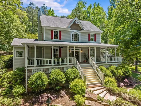1660 Maple Ridge Drive, Loganville, GA 30052