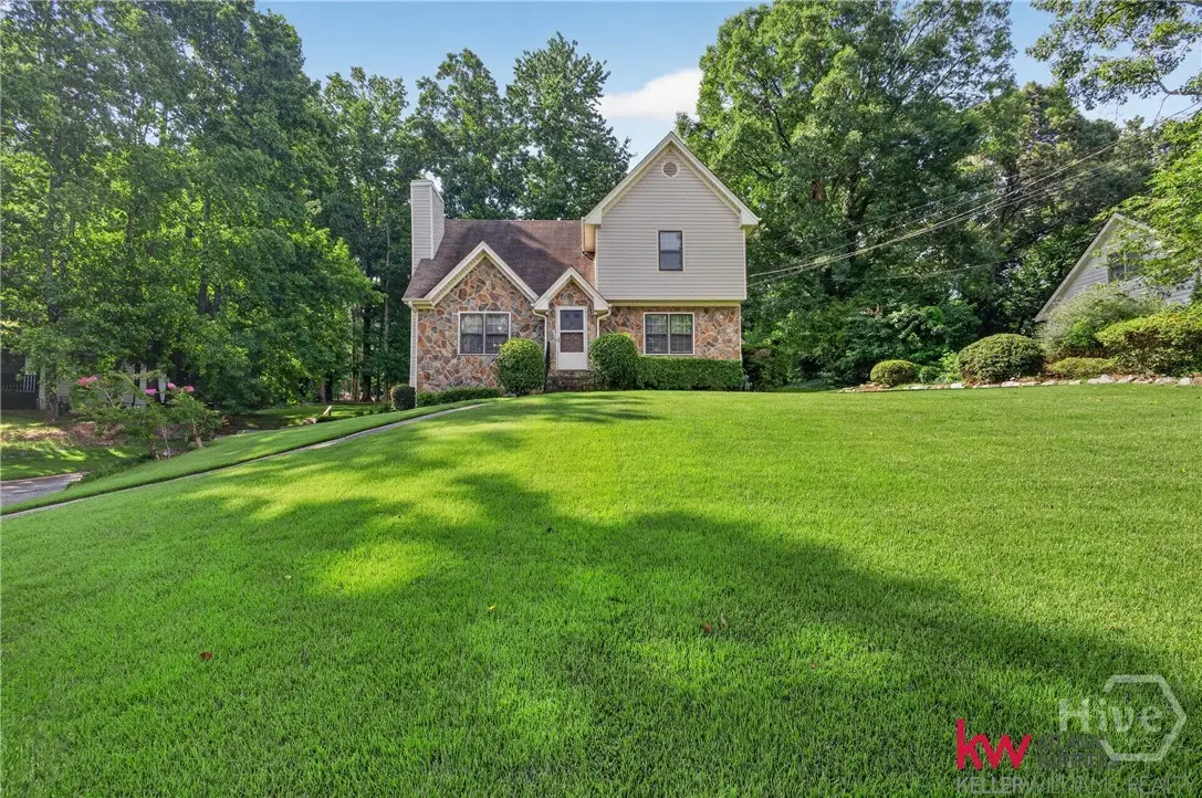 981 Thousand Oaks Drive, Lawrenceville, GA 30043 - #1