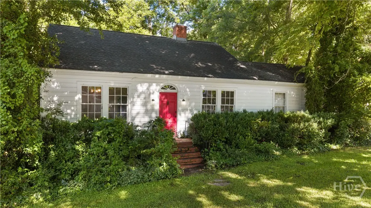 407 S Main St, Greensboro, GA 30642 - #1