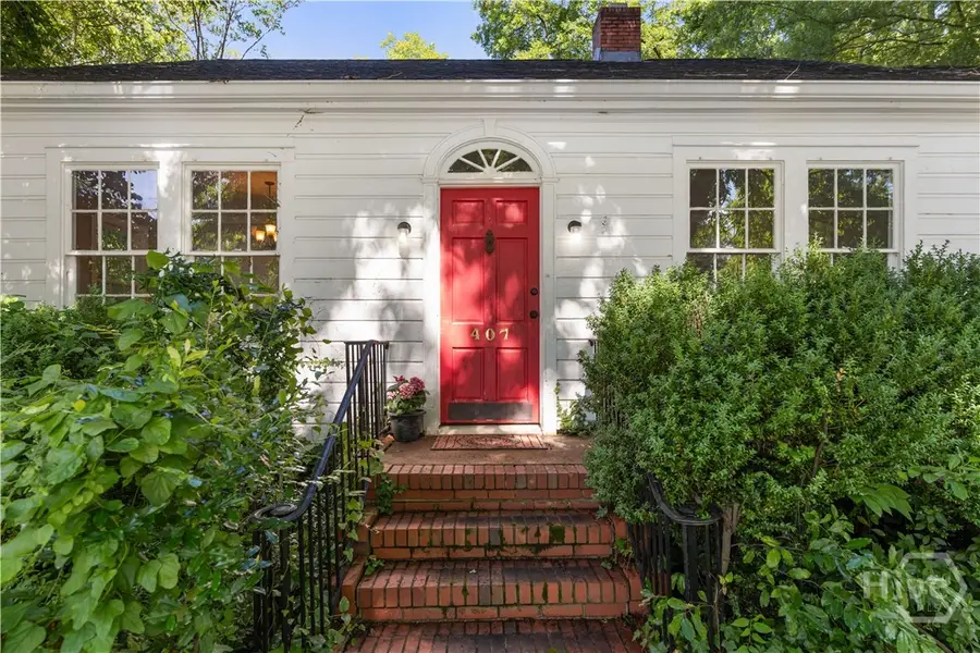 407 S Main St, Greensboro, GA 30642 - #3