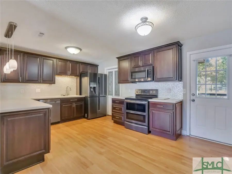 203 Monroe Avenue, Hinesville, GA 31313 - Image #3