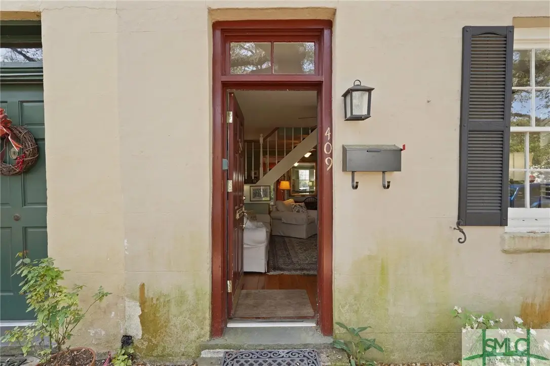 409 E Jones Street, Savannah, GA 31401 - #1