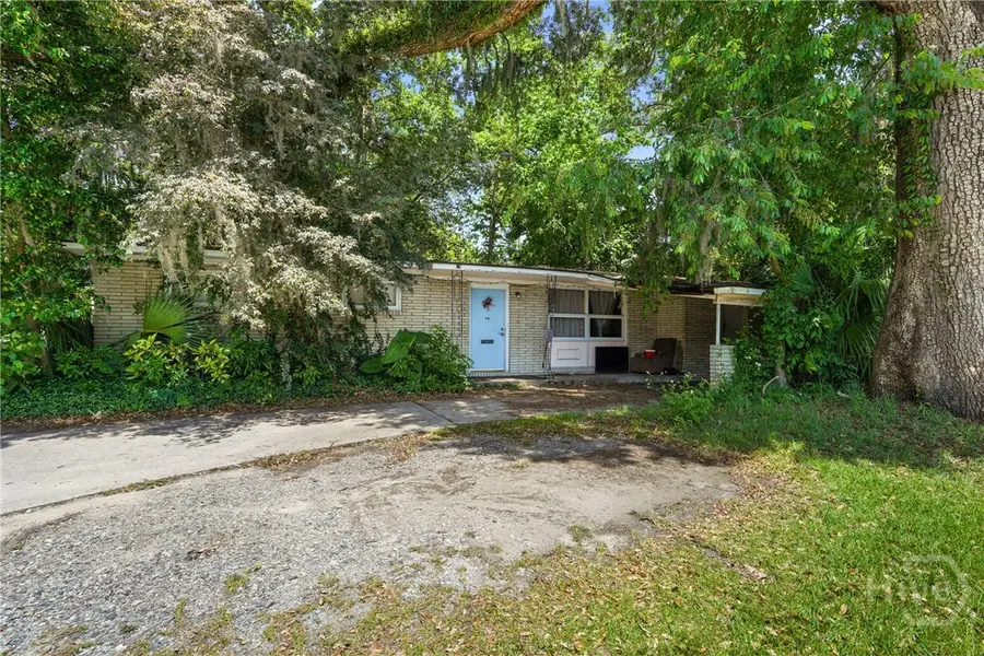 410 E Montgomery Cross Road, Savannah, GA 31406 - Image #2
