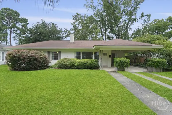 218 E 65th Street, Savannah, GA 31405