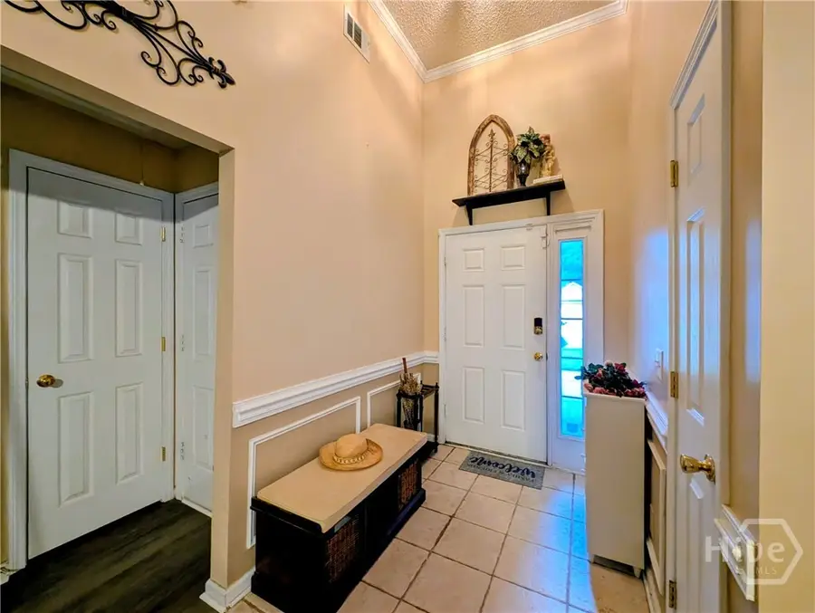 8 Carlisle Lane, Savannah, GA 31419 - Image #3