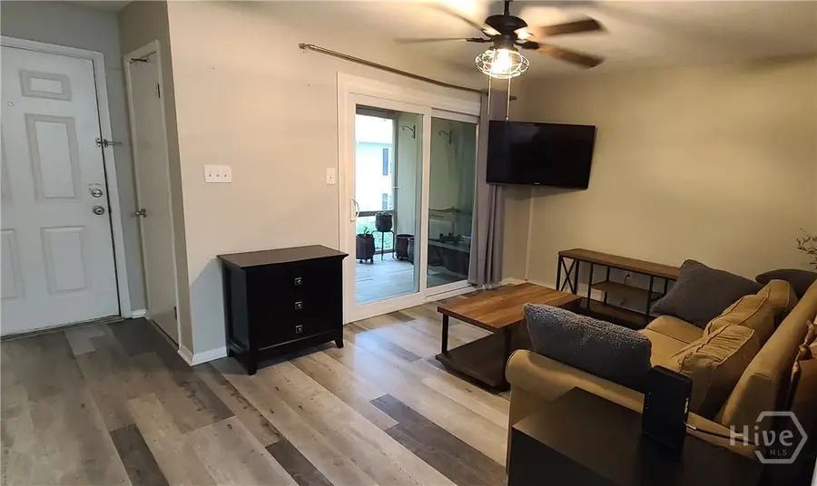 401 N Cromwell Road #F6, Savannah, GA 31410 - Image #3