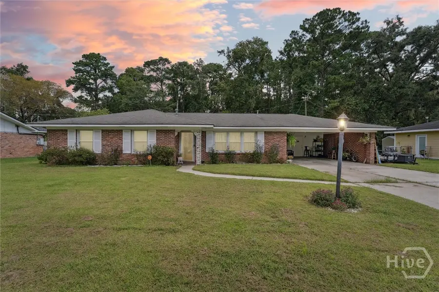 422 Woodcliff Drive, Savannah, GA 31406 - Image #2