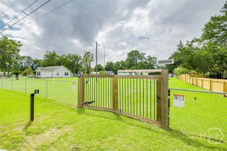 205 Oak Drive, Bloomingdale, GA 31302 - Image #2