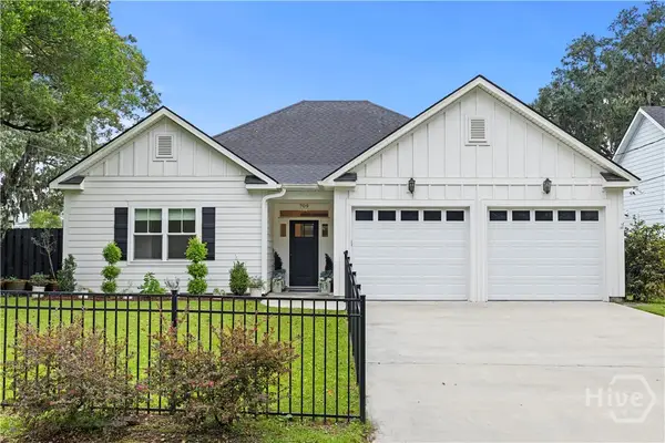 709 Beauregard Street, Savannah, GA 31405