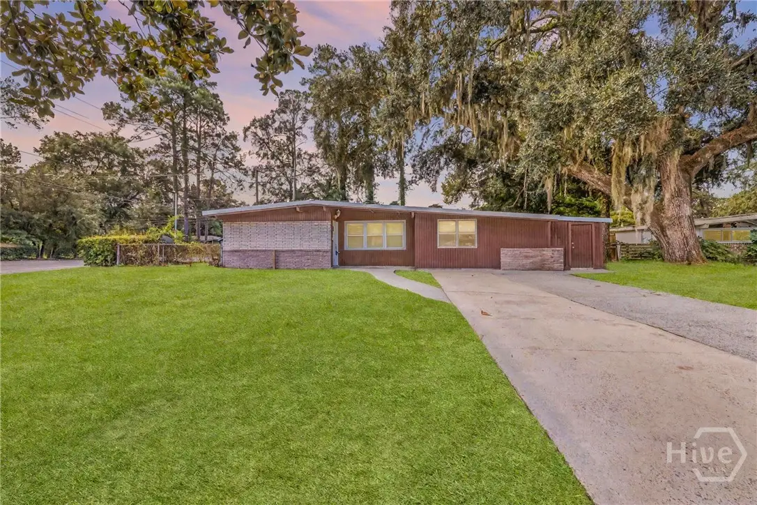 21 Willow Road, Savannah, GA 31419 - Image #1