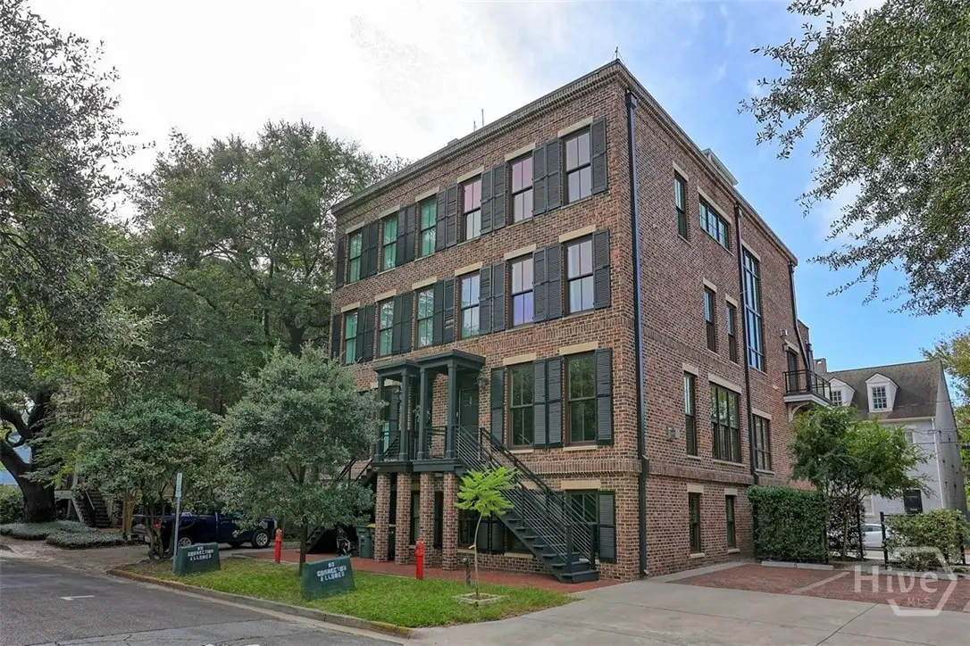 407 E Mcdonough Street, Savannah, GA 31401 - Image #1