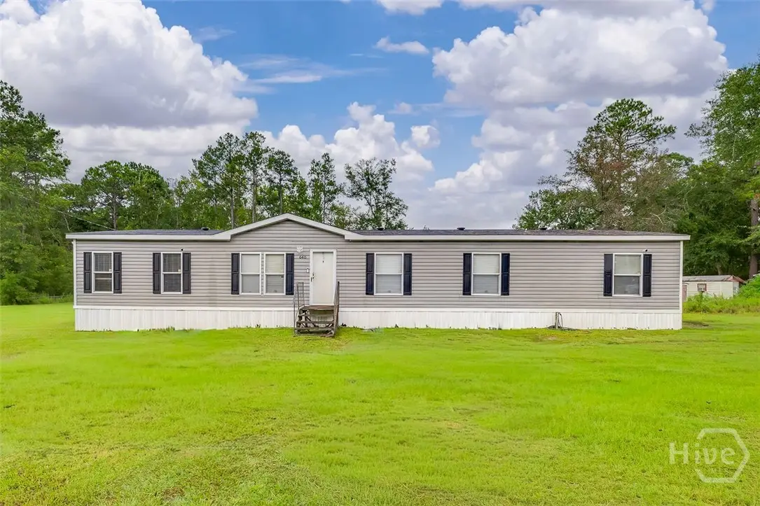 640 W Third Extension, Springfield, GA 31329 - Image #1