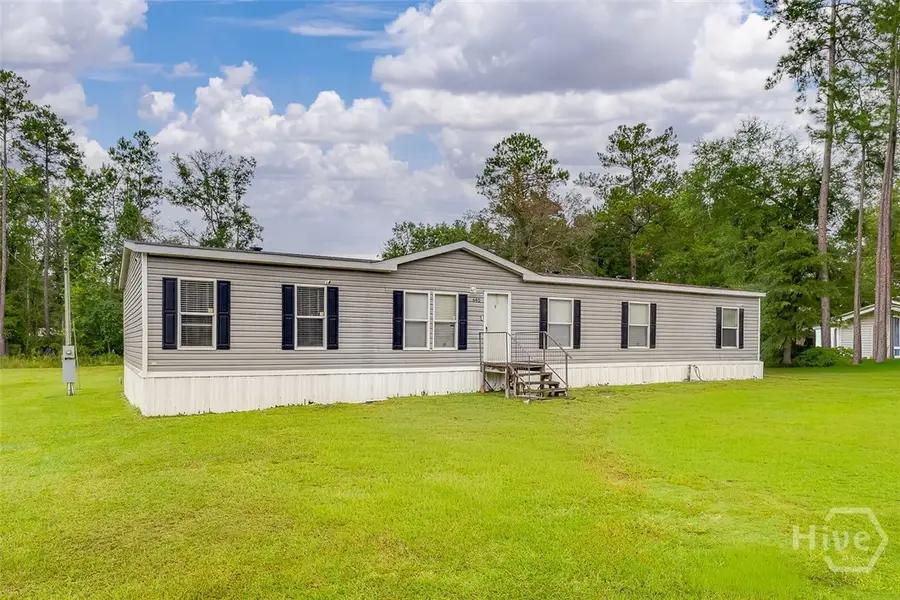 640 W Third Extension, Springfield, GA 31329 - Image #2