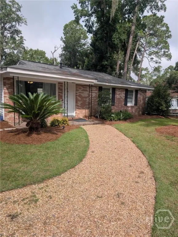 8615 Hurst Avenue, Savannah, GA 31406