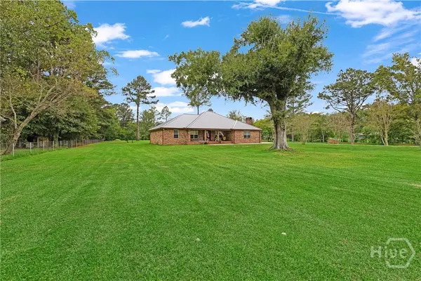 5298 E Glynn Avenue, Brunswick, GA 31523