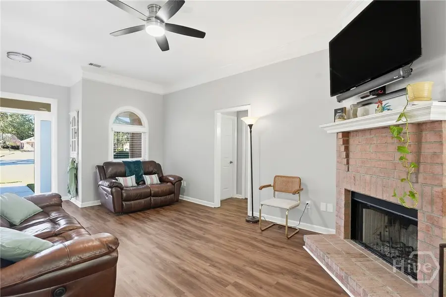 8 Oak Park Place, Savannah, GA 31405 - Image #3