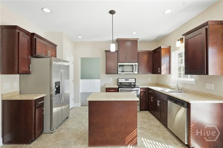 732 Waterlily Court, Hinesville, GA 31313 - Image #2