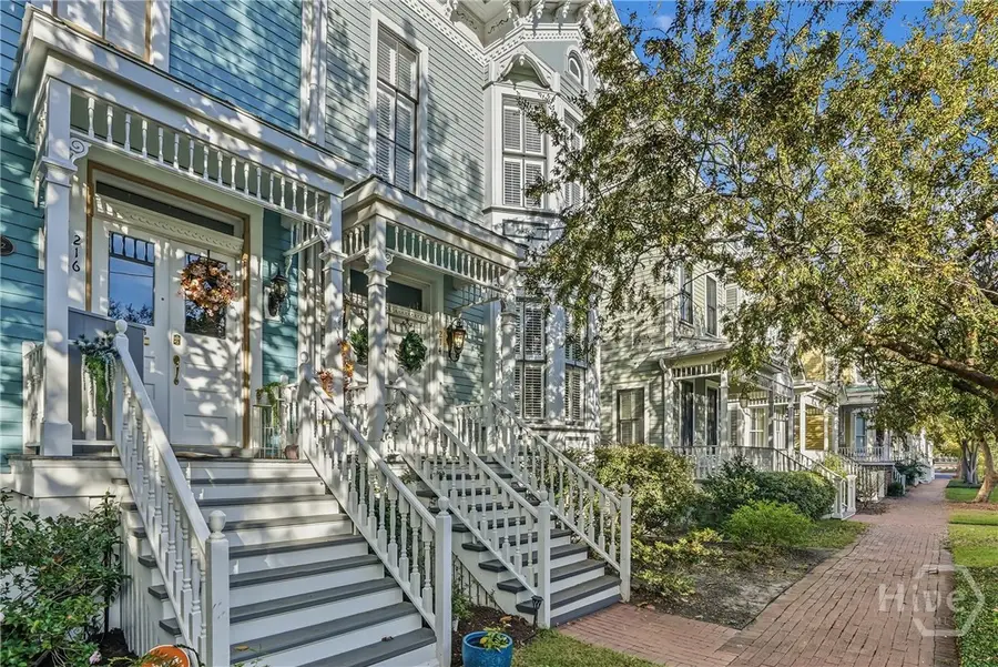 214 W Waldburg Street, Savannah, GA 31401 - Image #3