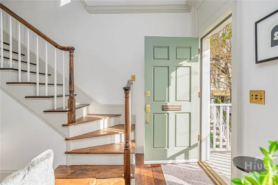 110 W Taylor Street, Savannah, GA 31401 - Image #2