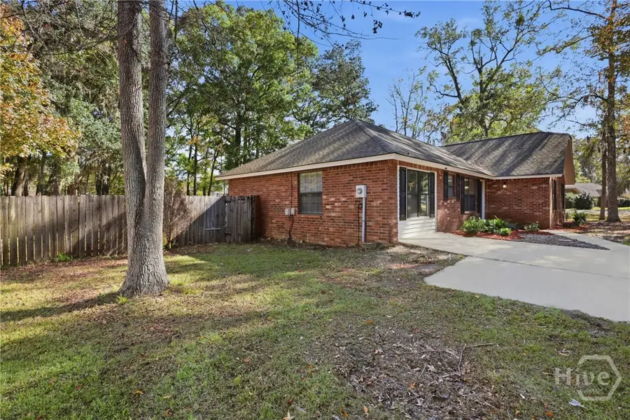 400 Willow Oak Lane, Hinesville, GA 31313 - Image #3