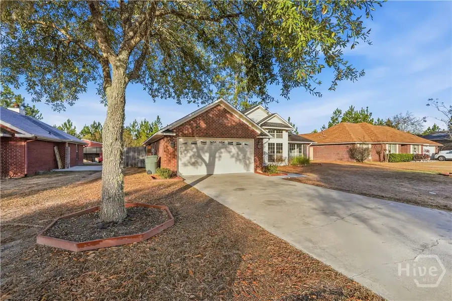 217 Slayton Circle, Hinesville, GA 31313 - Image #2