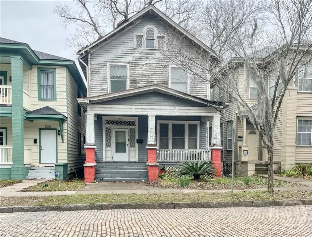 218 W 38th Street, Savannah, GA 31401 - Image #1
