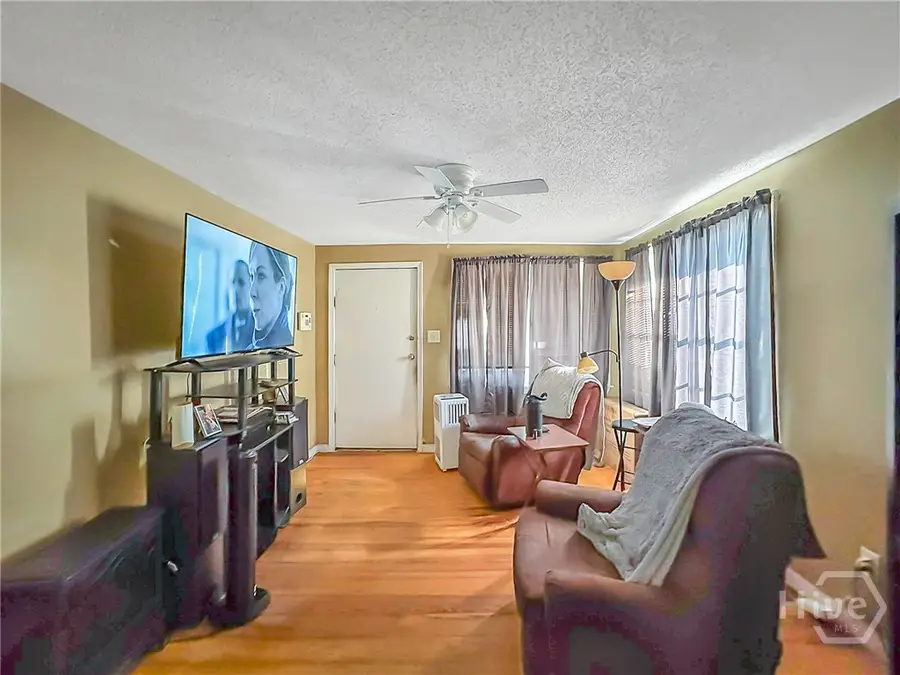 725 Fruit Street, Savannah, GA 31415 - Image #2