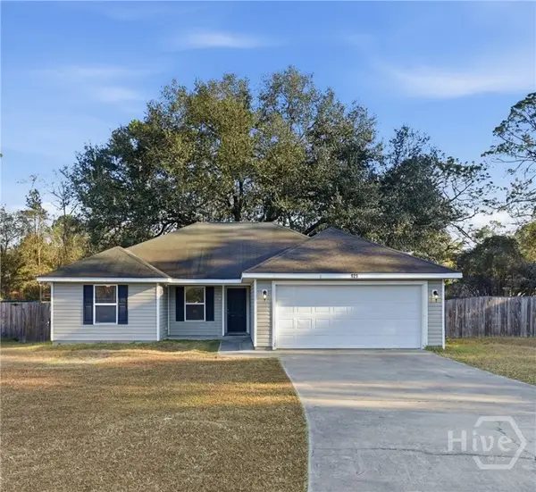 929 Pineland Avenue, Hinesville, GA 31313