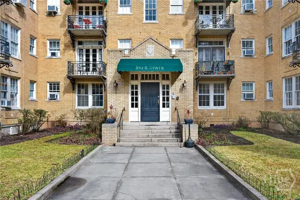 210 E State Street #18, Savannah, GA 31401