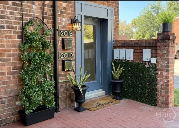 20 W Duffy Street #D, Savannah, GA 31401