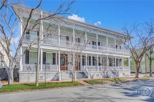 206 W Waldburg Street, Savannah, GA 31401