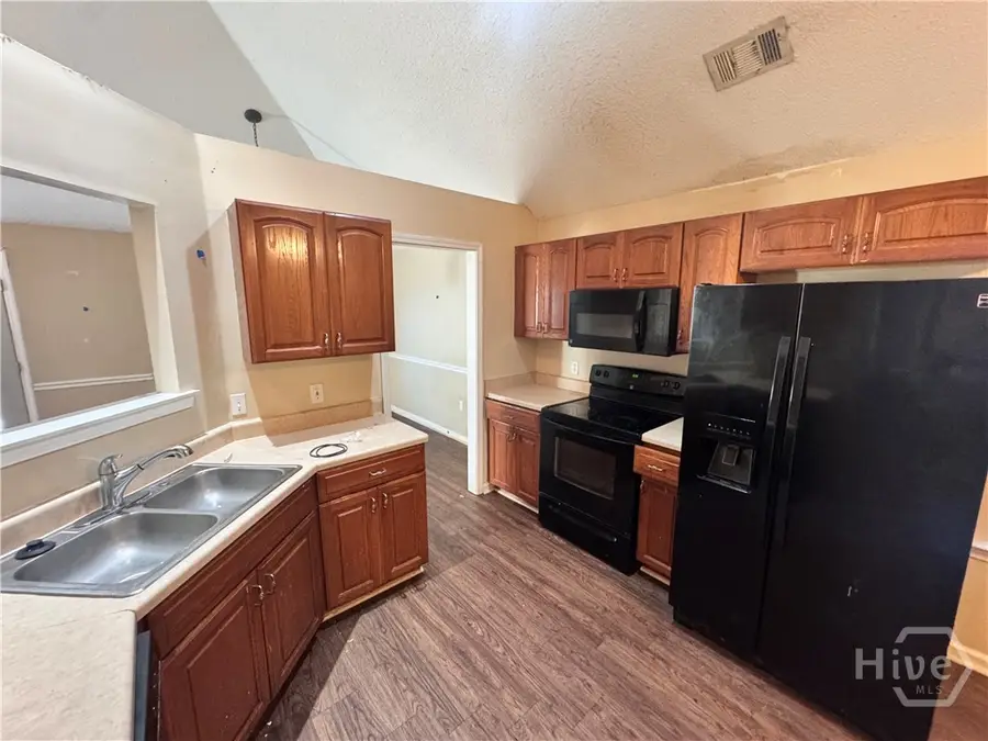 127 Parkview Road, Savannah, GA 31419 - Image #2