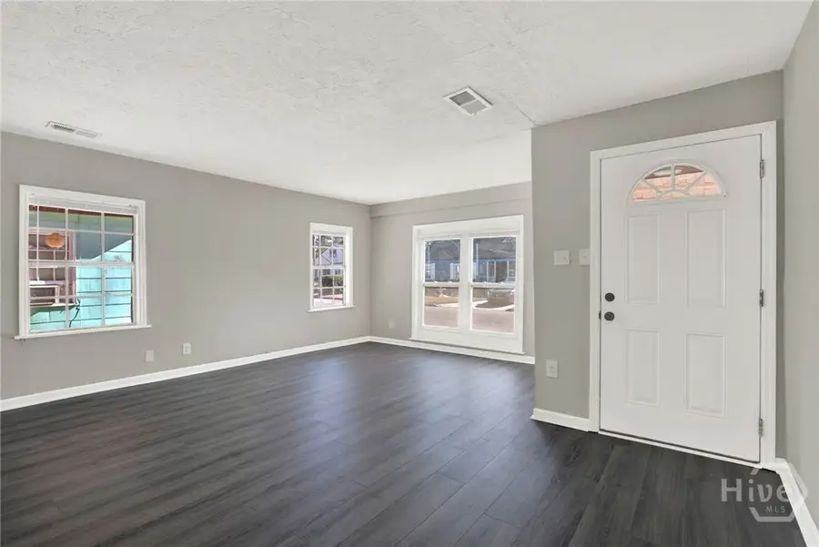 406 Mckenzie Place, Savannah, GA 31405 - Image #3