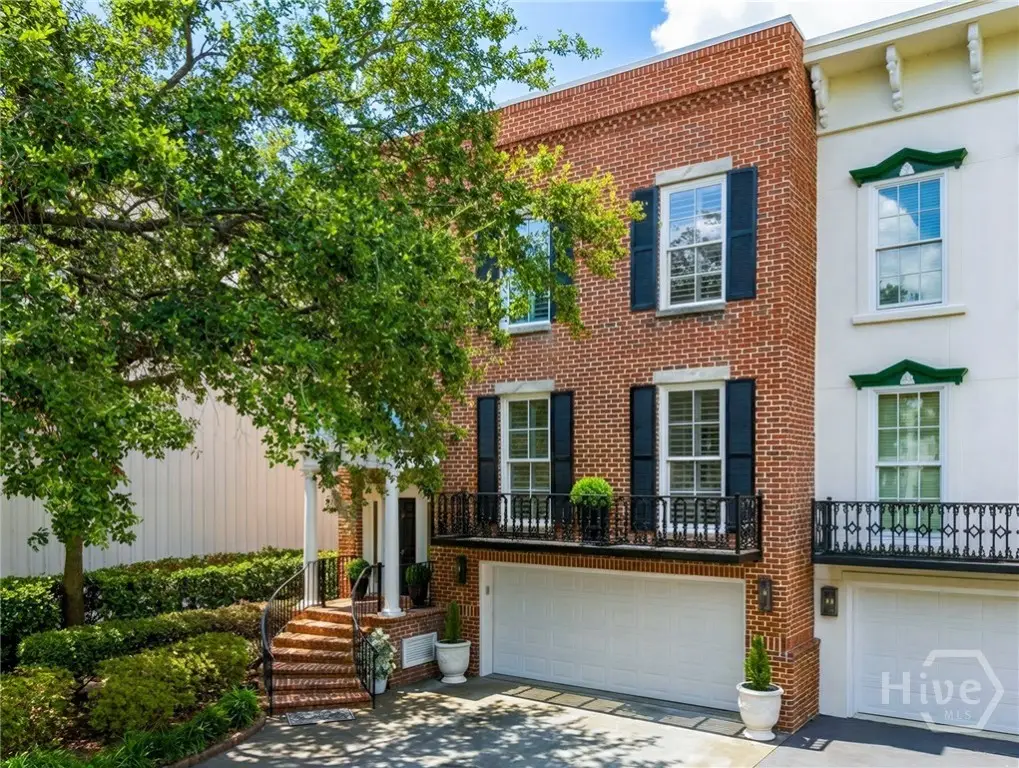 42 Chaucer Street, Savannah, GA 31410 - Image #1