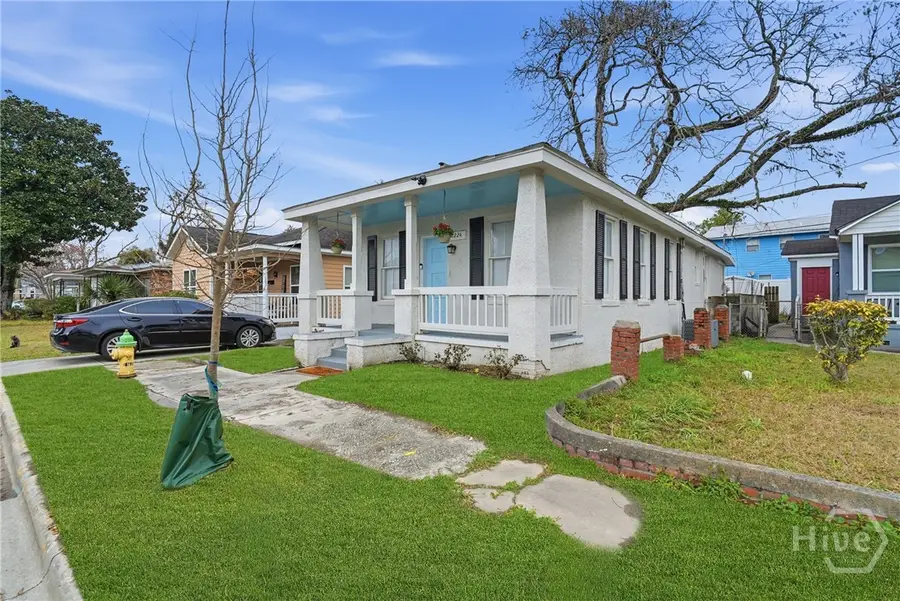 1224 E Waldburg Street, Savannah, GA 31404 - #3