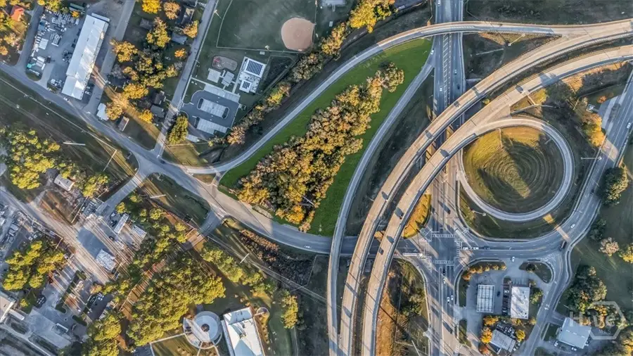 110 W Lathrop Avenue, Savannah, GA 31415 - Image #2