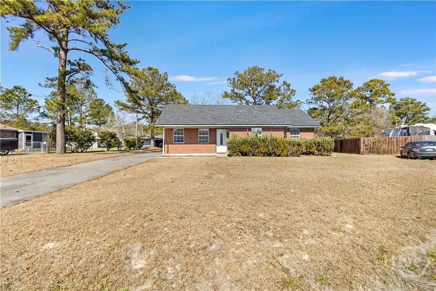 70 E Kenny Drive, Hinesville, GA 31313 - #2