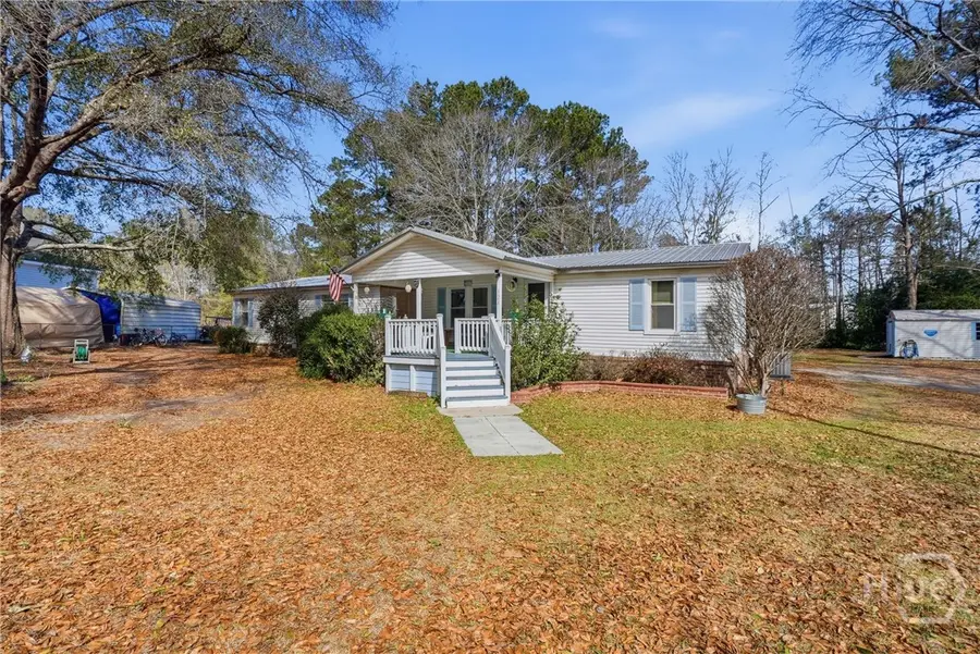 124 Edgewater Drive, Bloomingdale, GA 31302 - #2