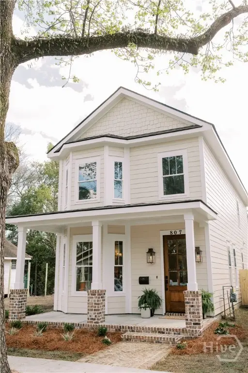 807 E 33rd, Savannah, GA 31401 - #2