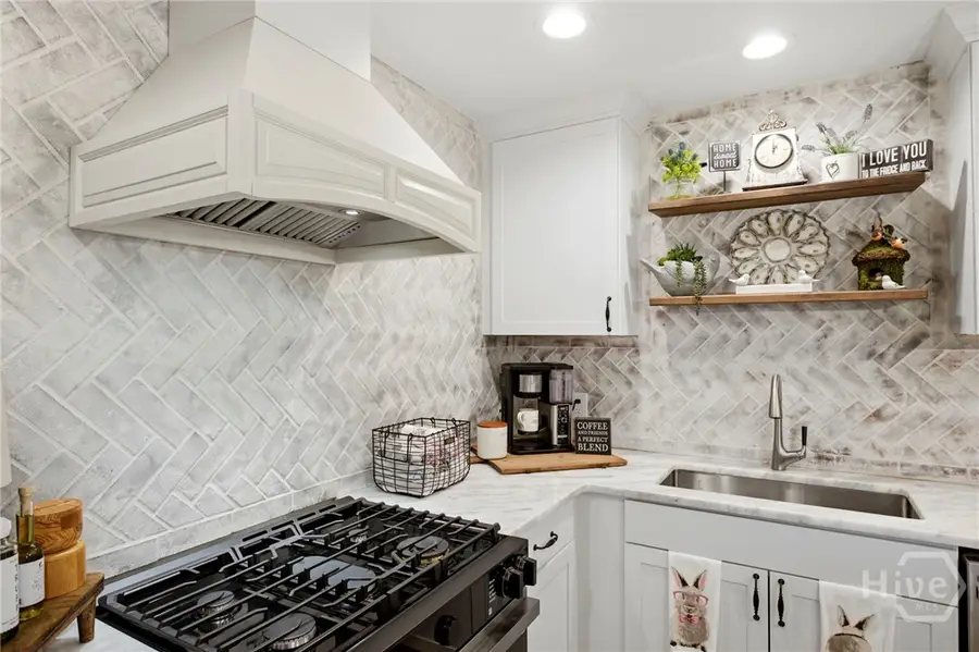 521 Atkinson Avenue, Savannah, GA 31404 - #2