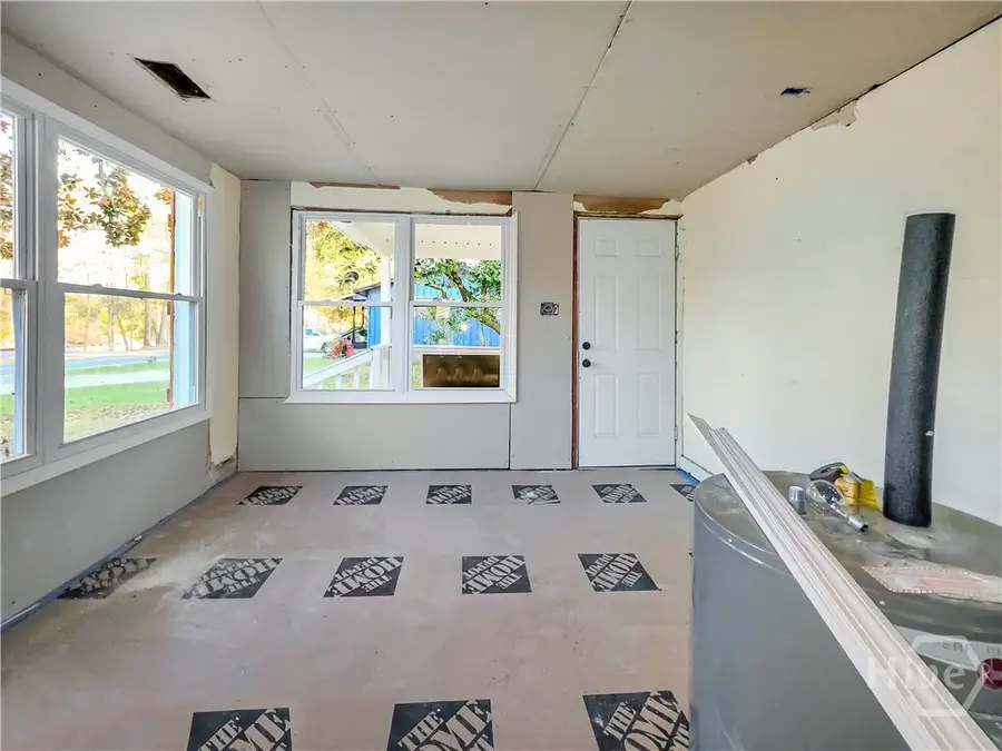 819 S Railroad Avenue, Springfield, GA 31329 - #3