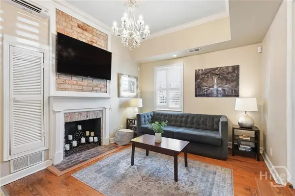 109 E Park Avenue, Savannah, GA 31401