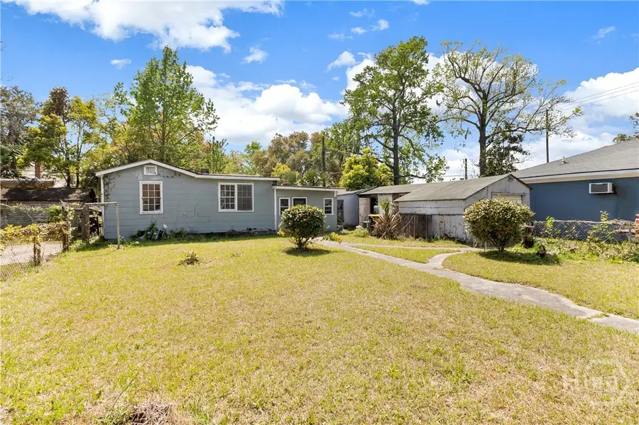 215 W 59th Street, Savannah, GA 31405 - #3