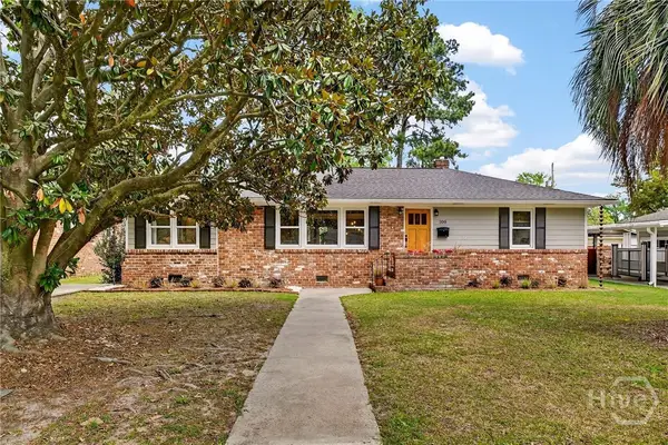 206 E 65th Street, Savannah, GA 31405