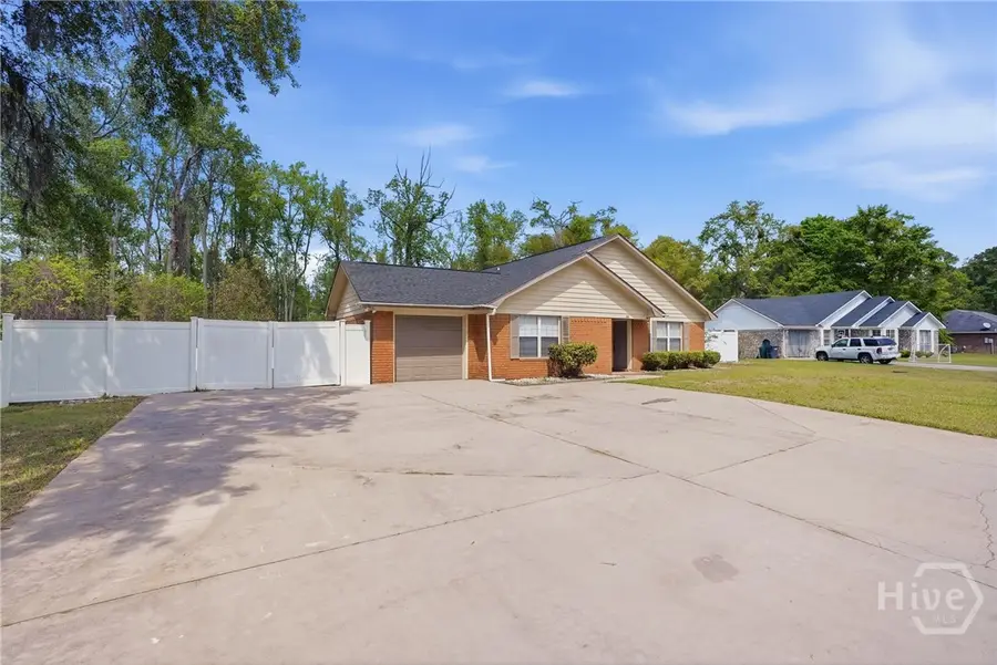 197 Waters Avenue, Allenhurst, GA 31301 - #2