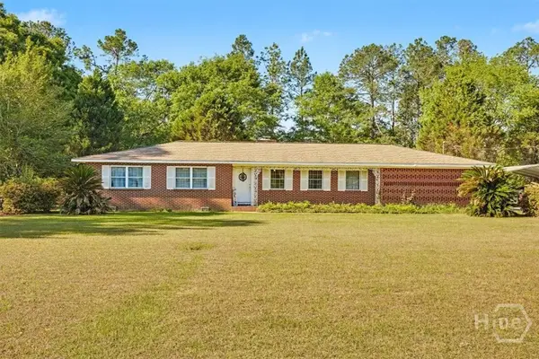 803 E Barnard Street, Glennville, GA 30427