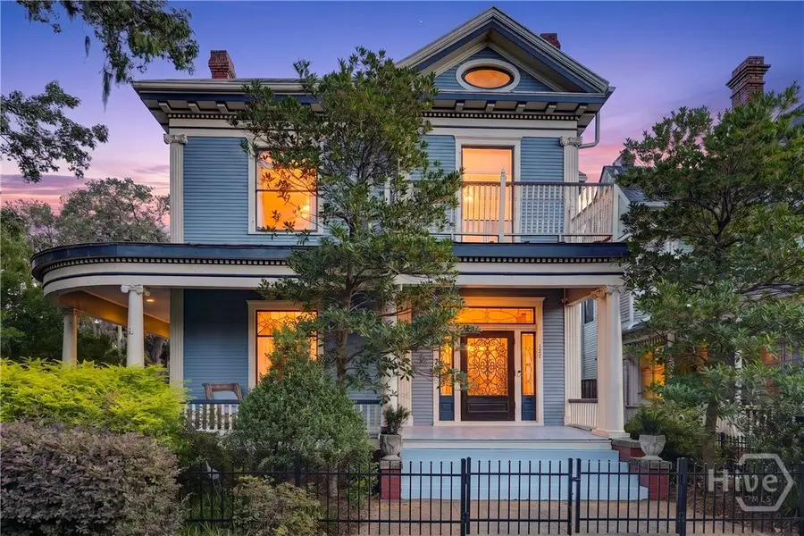 121 E 36th Street, Savannah, GA 31401 - #3